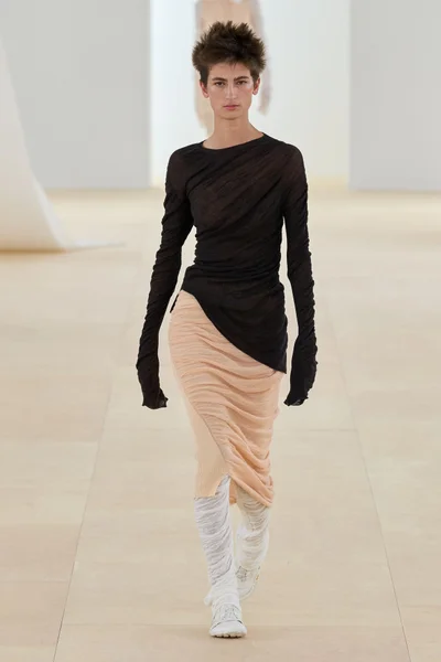 Look 6